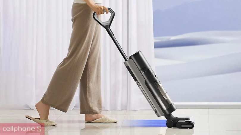 Hỗ trợ tiện lợi với trợ lý ảo và cảm biến