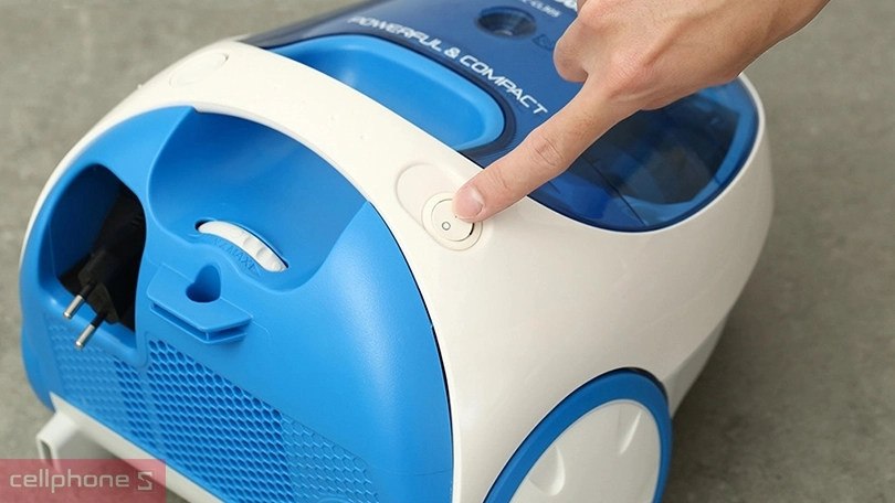 Cách sử dụng máy hút bụi cầm tay Panasonic MC-CL305BN46