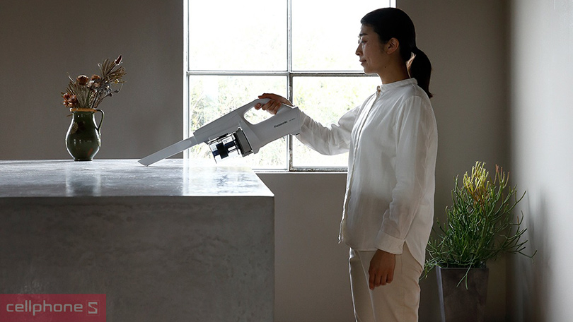 Thiết kế máy hút bụi cầm tay Panasonic MC-SB30JW049