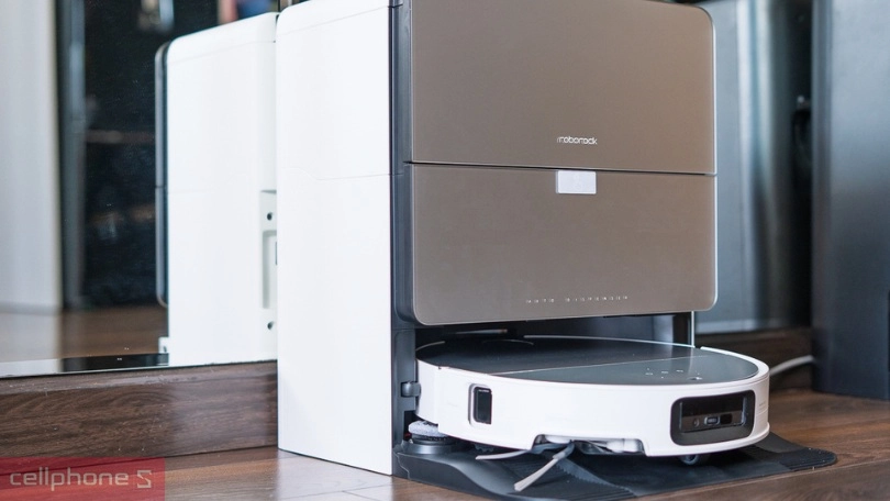 Robot hút bụi Roborock Saros 10R - Công suất hút mạnh mẽ, khả năng quay và quét thông minh