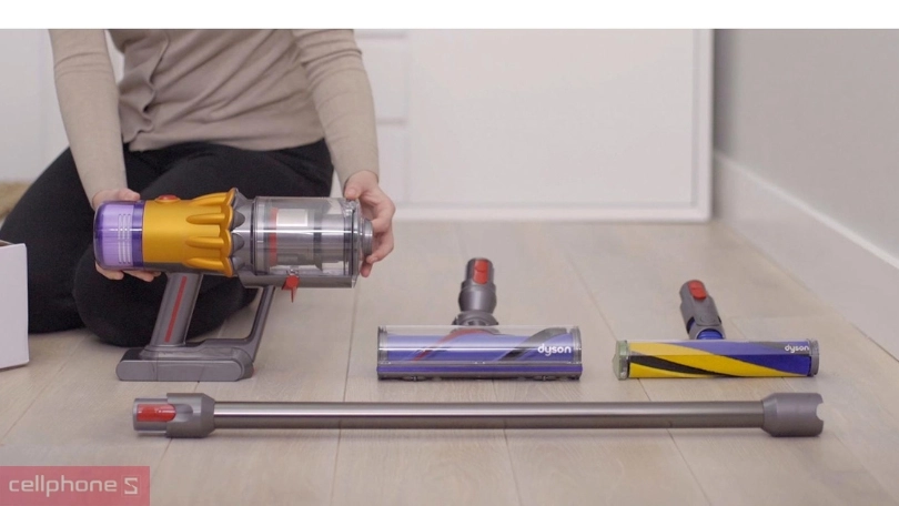 Máy hút bụi Dyson V12 Detect Slim Total Clean nhỏ gọn, hút sạch mọi bụi bẩn cực tốt