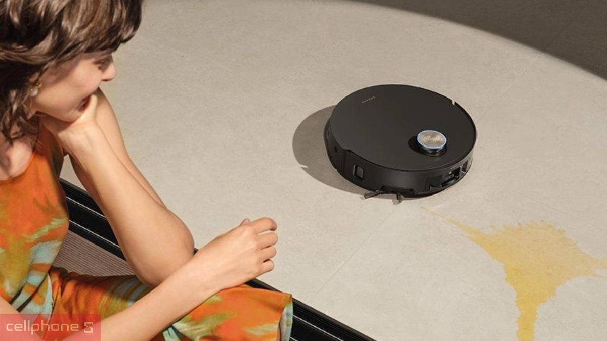 Thiết kế robot tròn, 3 bánh di chuyển linh hoạt