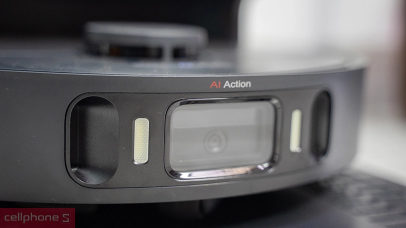 Robot hút bụi Dreame X30 Ultra: lực hút 8300Pa, giặt giẻ 60°C, làm sạch toàn diện