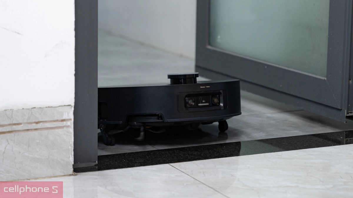 Khung gầm ba bánh AgiLift™ và cảm biến nâng hạ VersaLift™