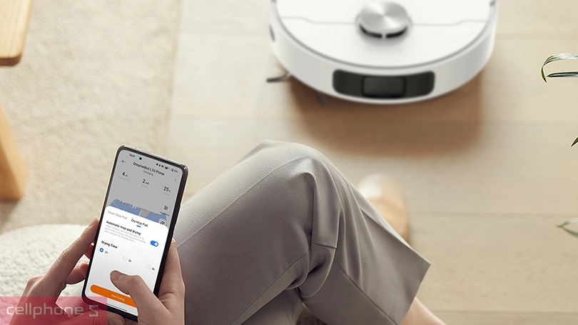 Điều khiển dễ dàng qua điện thoại, dung lượng pin 5200 mAh