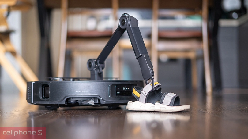 Robot hút bụi Roborock Saros Z70 – Mạnh mẽ, lau sạch mọi vết bẩn