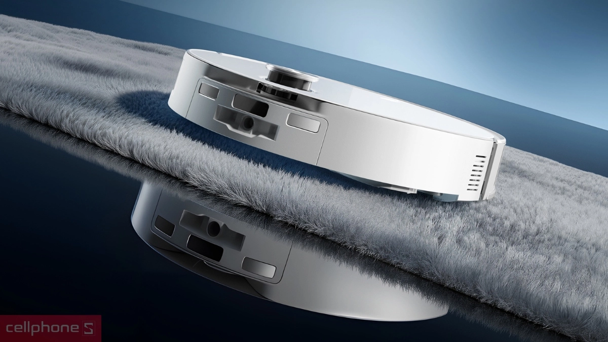 Cảm biến tránh vật cản tiên tiến và AI hỗ trợ lên lịch dọn dẹp