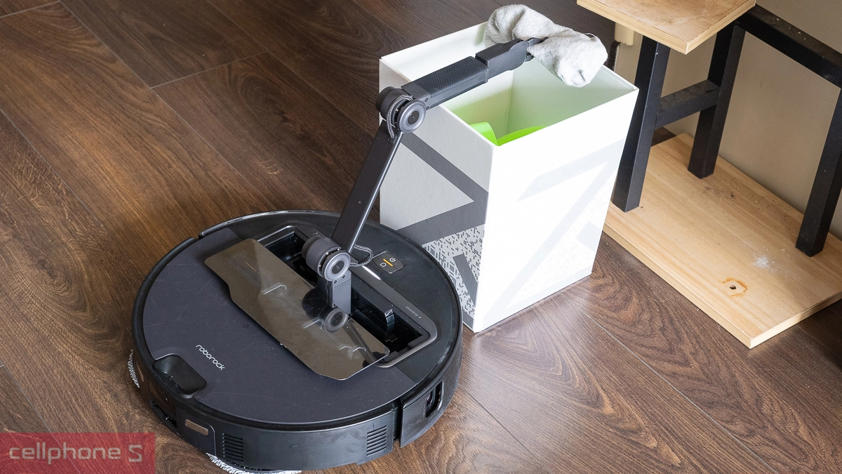 Tính năng tránh vật cản của robot hút bụi Roborock Saros Z70