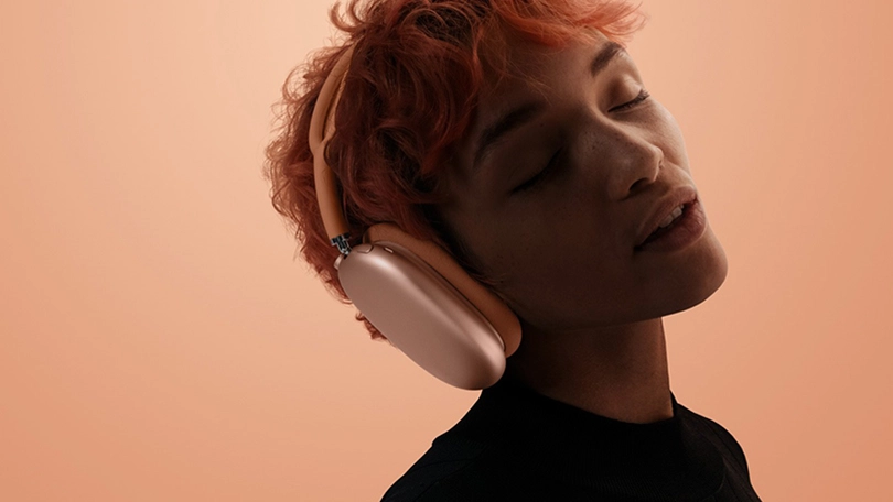 Đàm thoại trên tai nghe Apple AirPods Max 2021