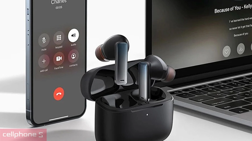 Tích hợp nhiều micro và công nghệ mới mẻ
