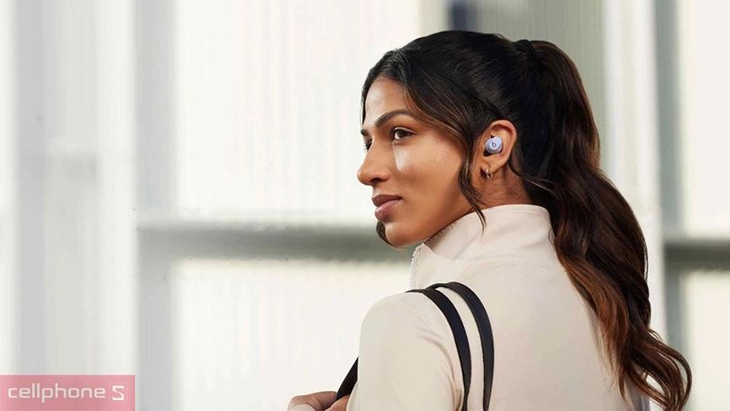 Khả năng đàm thoại trên tai nghe Beats Solo Buds