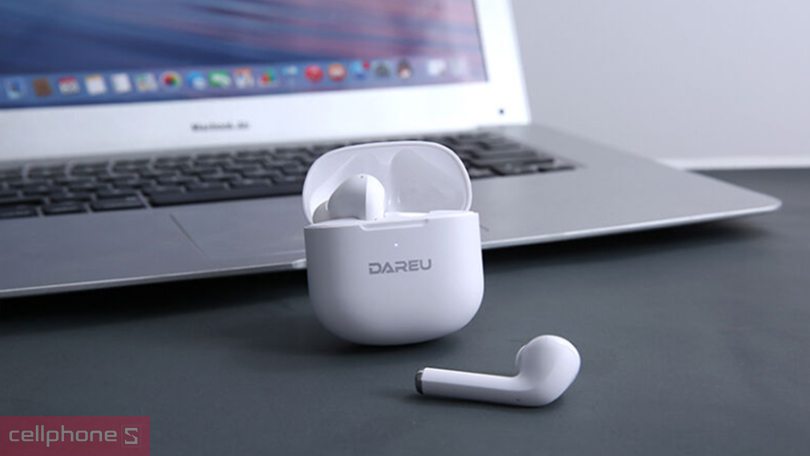 Mic đàm thoại, khả năng kháng nước của tai nghe không dây DareU D5 ANC