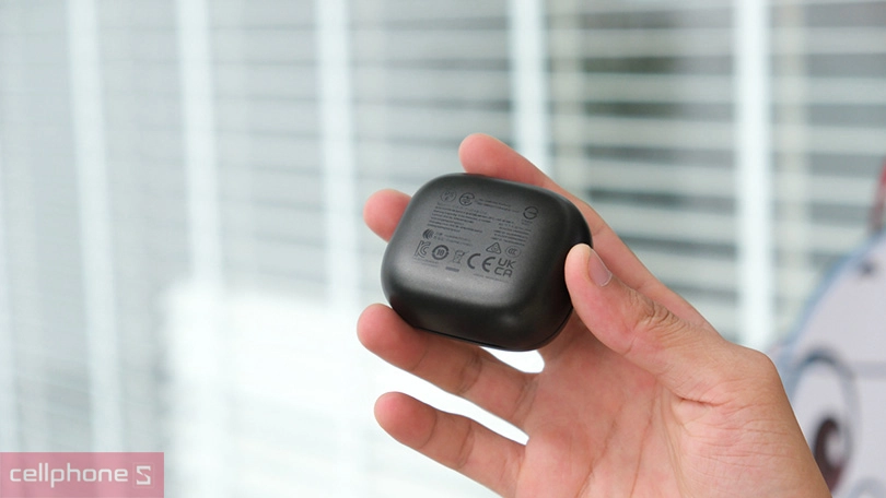 Thiết kế tai nghe JBL Live Beam 3