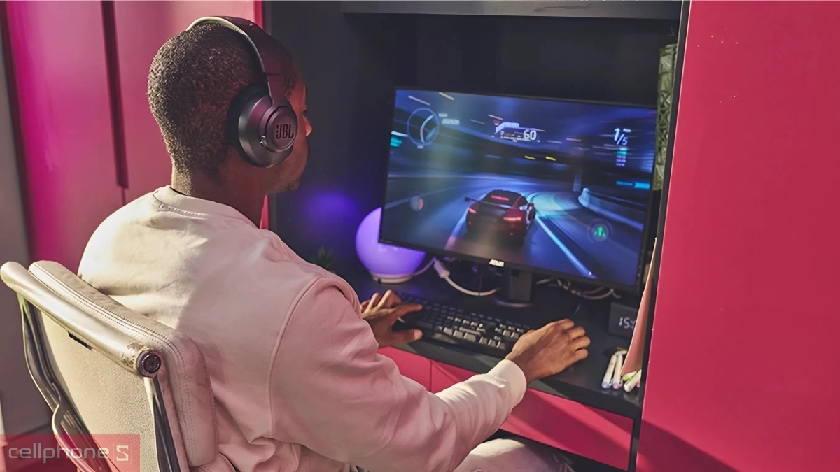 Không gian âm thanh sống động trên tai nghe chụp tai Gaming JBL Quantum 120