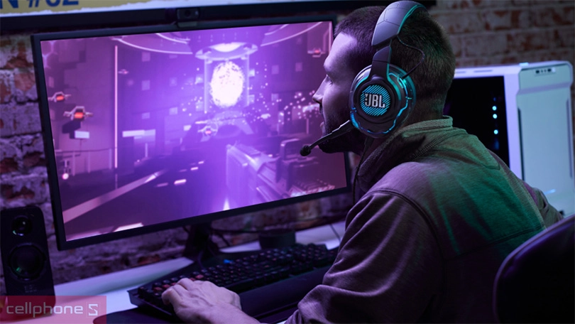 Tai nghe JBL Quantum One – Thiết kế đẹp, âm tốt, giá phải chăng