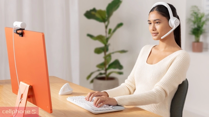 Chất lượng âm thanh của tai nghe chụp tai Logitech Zone 300