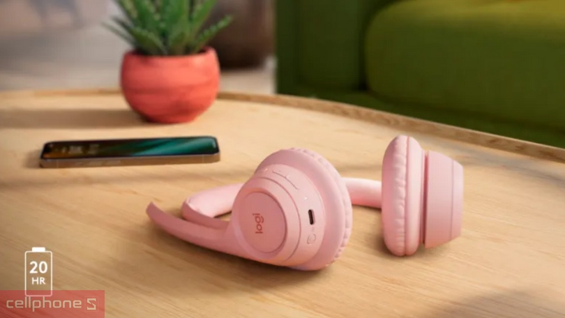 Pin và khả năng sạc của tai nghe chụp tai Logitech Zone 300