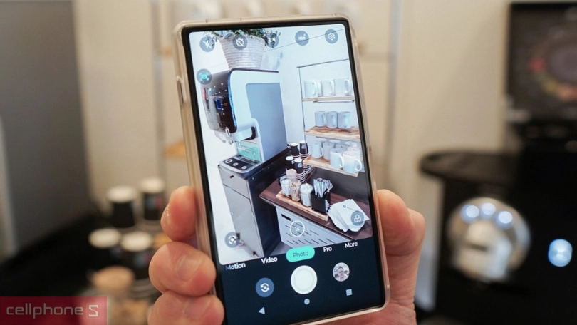 Motorola Rizr Rollable - Màn hình cuộn độc đáo kiến tạo tương lai