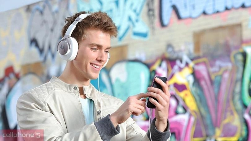 Giá tai nghe Motorola bao nhiêu? Có cao không?