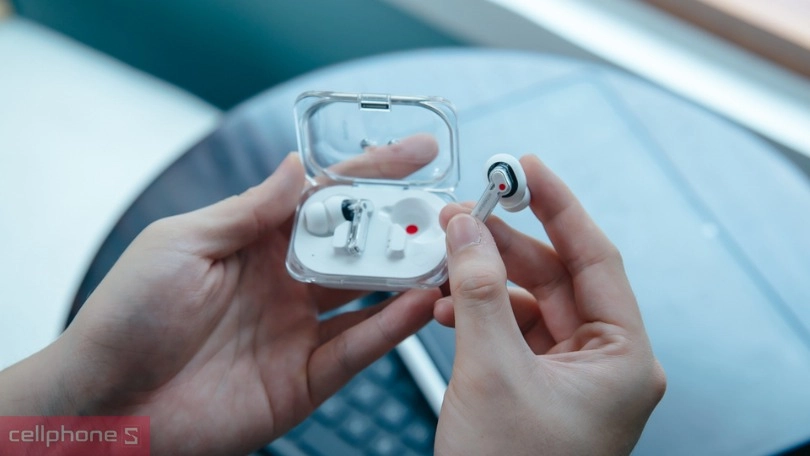 Thiết kế tai nghe Bluetooth Nothing Ear (a)