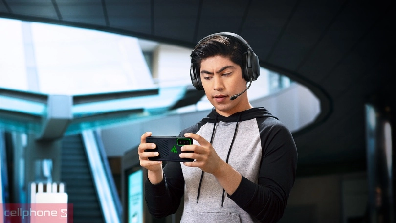 Thời lượng hoạt động của tai nghe chụp tai Razer Barracuda X