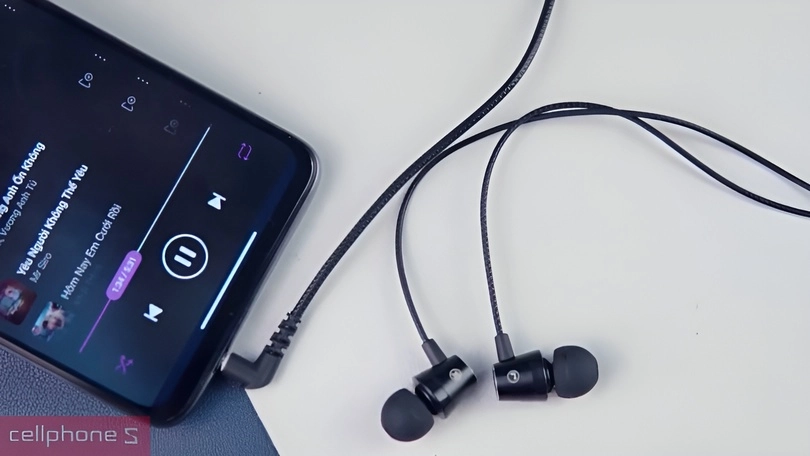 Âm thanh tai nghe Robot RE101S 3.5mm