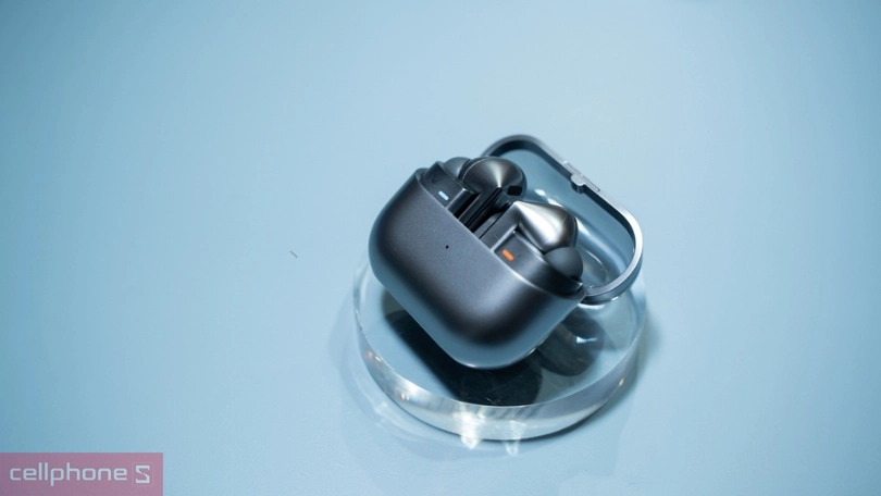 Khả năng kháng nước và hệ thống micro của tai nghe Samsung Galaxy Buds 4