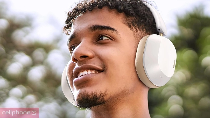 Micro, pin của tai nghe chụp tai Ugreen Hitune Max 5C