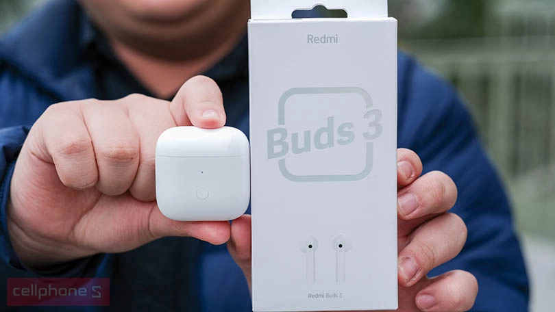 Tai nghe Xiaomi Redmi Buds 3 - thiết kế nhỏ gọn
