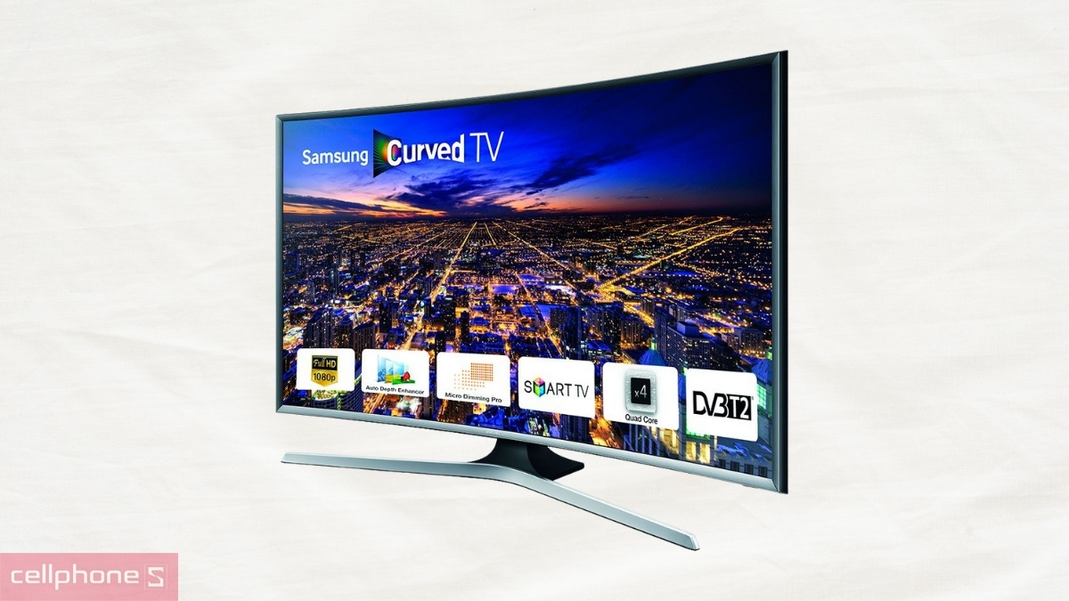 Góc nhìn cong giúp hình ảnh liền mạch, ít méo