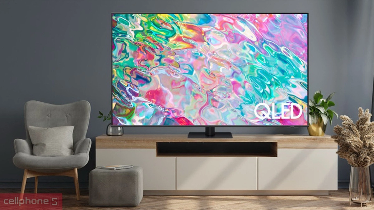 Tivi QLED sắc nét hiển thị màu sắc rực rỡ Tivi QLED hiển thị màu sắc rực rỡ, độ sáng vượt trội và độ bền màu lâu