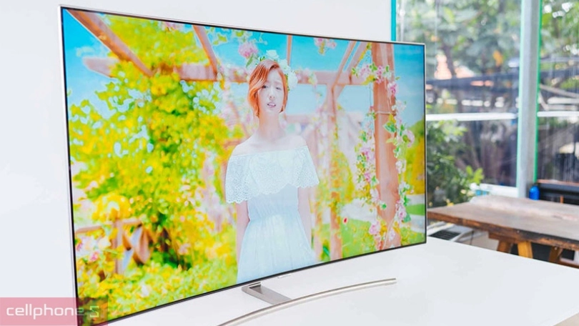 Giá tivi QLED bao nhiêu