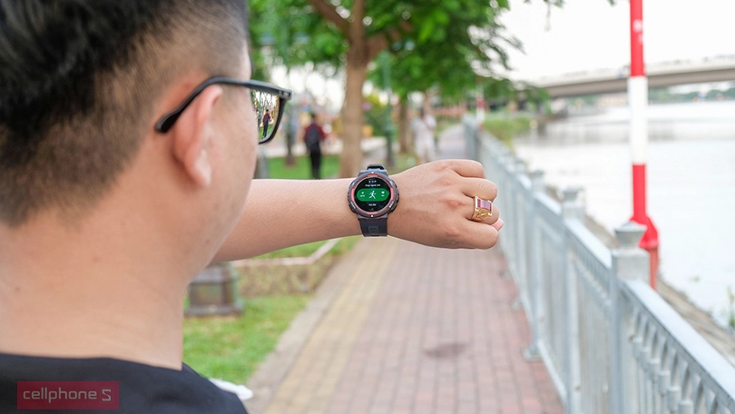 Đồng hồ Amazfit Active Edge: nâng cao sức khỏe, chống nước hiệu quả
