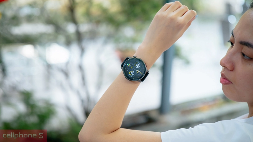 Chống nước 45m – Đồng hành cả dưới biển sâu