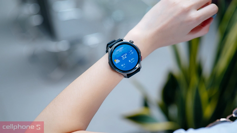 Âm thanh tích hợp và màn hình độ sáng đến 2.000nit