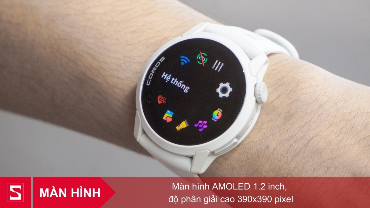 Đồng hồ COROS Pace 4 sở hữu màn hình AMOLED 1.2 inch, độ phân giải cao 390x390 pixels sắc nét