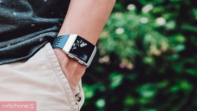 Nên mua đồng hồ thể thao thông minh hãng nào tốt nhất