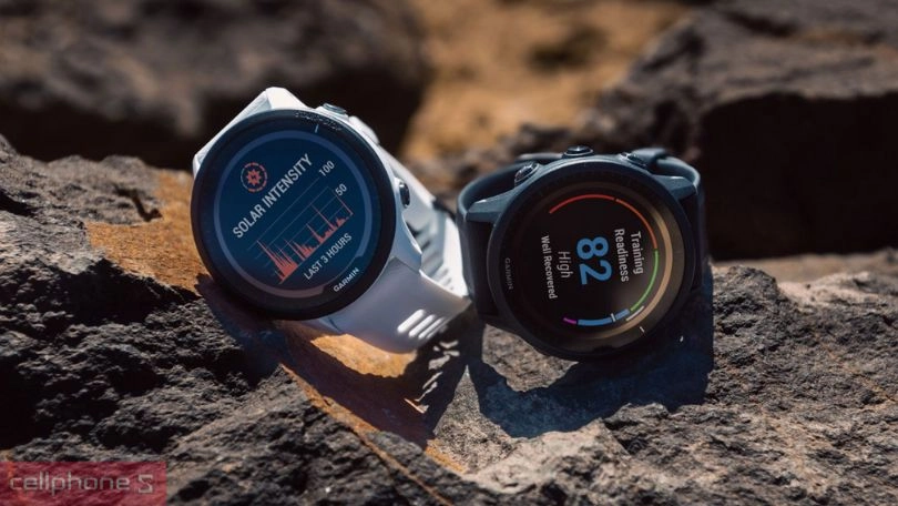Đồng hồ thông minh Garmin Forerunner 965 Solar