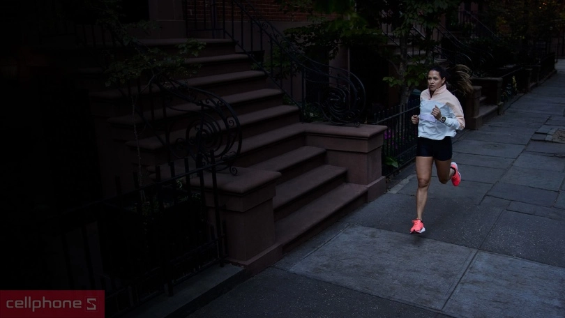 Hỗ trợ theo dõi sức khỏe toàn diện