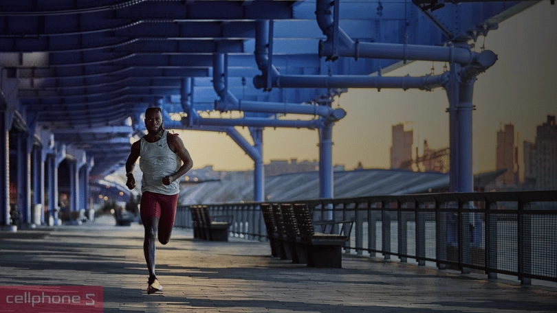 Vì sao nên mua đồng hồ thông minh Garmin Forerunner 975?