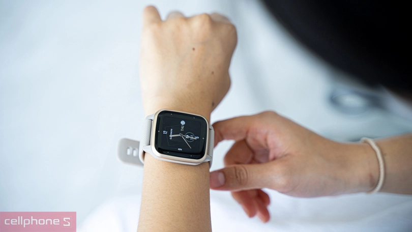 Khả năng hiển thị hình ảnh mượt mà nhờ tấm nền AMOLED