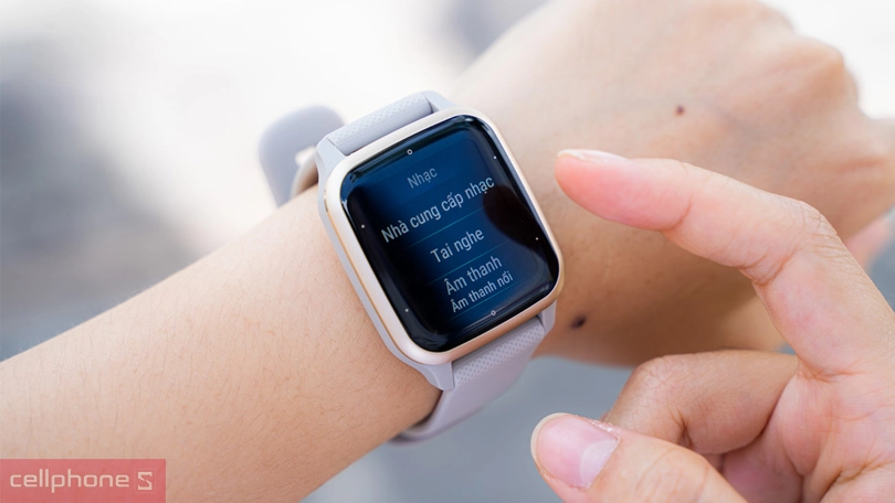 Hỗ trợ Garmin Pay và kết nối thông minh