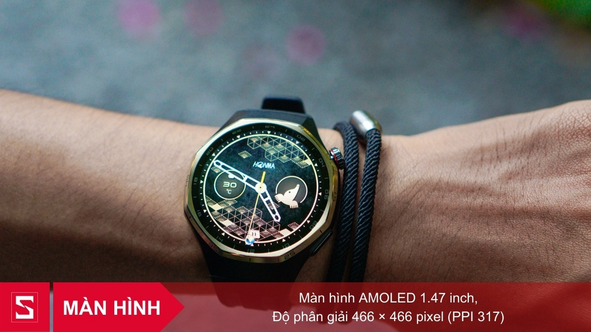 Màn hình AMOLED độ sáng cao – Trải nghiệm hiển thị rõ nét ngoài trời