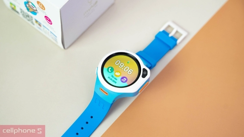 Tính năng liên lạc khẩn cấp, thiết lập vùng an toàn giúp giám sát bé hiệu quả