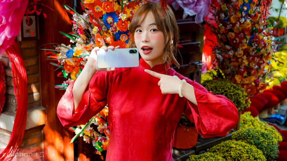 Camera 50MP sắc nét, đáp ứng tốt nhu cầu chụp ảnh