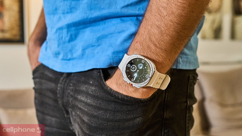 Đồng hồ Samsung Galaxy Watch Ultra 2 – Trải nghiệm AI trên smartwatch mạnh mẽ