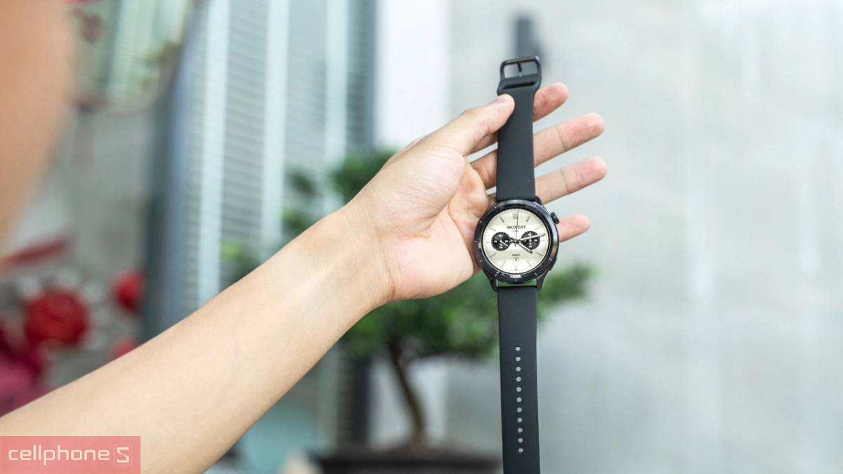 Thiết kế, trọng lượng của đồng hồ thông minh Xiaomi Watch S4 41mm dây thép