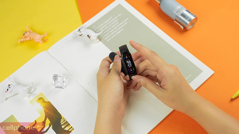 Mi Band 6 có hỗ trợ tiếng việt? Có nghe gọi được không?