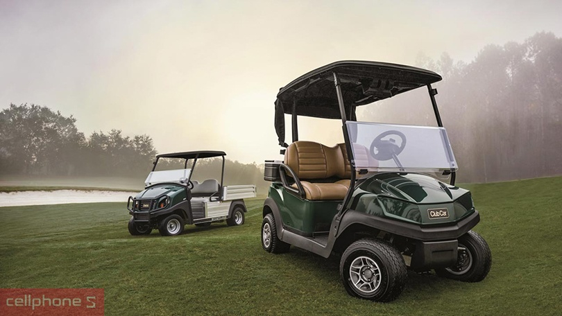 Xe chạy sân golf