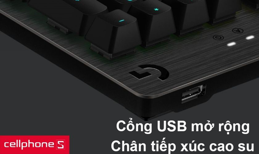 Các chân tiếp xúc cao su hạn chế trơn trượt cùng một cổng USB mở rộng